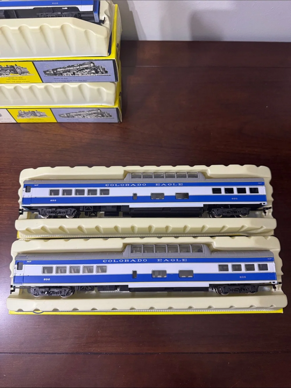 AHM The Colorado Eagle 1930’s HO 7 Piece Constant Lighting Passenger Car Set New